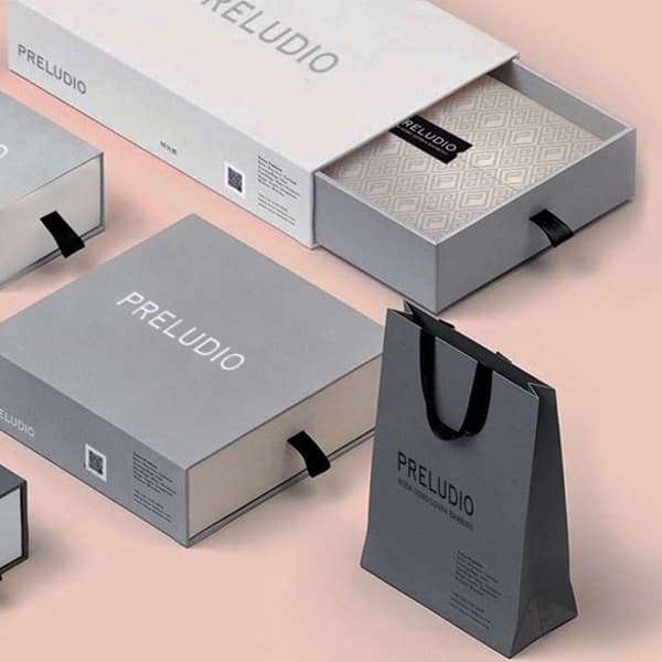 Preludio — 3/8